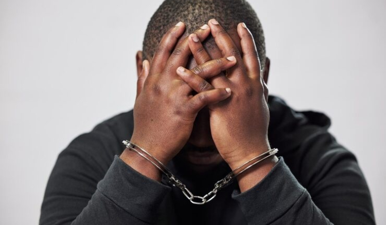 Cabo-verdiano indiciado por tráfico de droga extraditado do Senegal