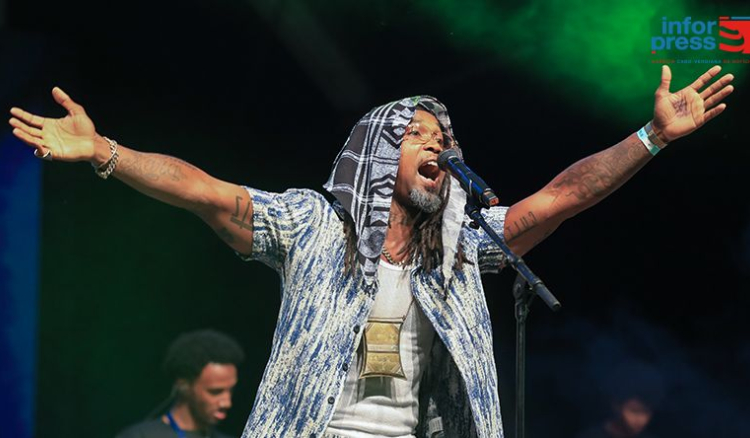 Rahiz, o artista autodidacta que quer abraçar Cabo Verde com sua música
