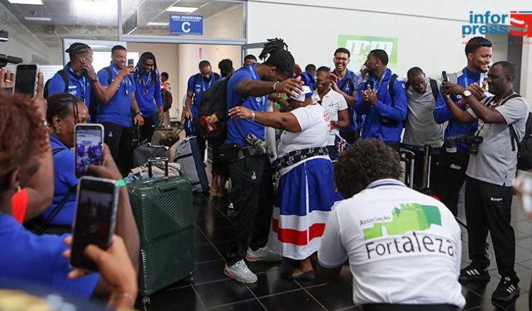 Selecção nacional de Andebol quer reforçar ligação com o país e iniciar preparação para Mundial
