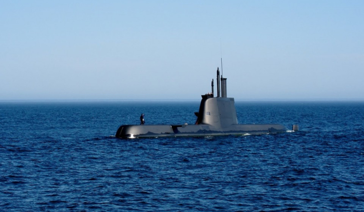 Nova lei define regras para entrada de aviões de estado, navios de guerra e forças estrangeiras no território nacional