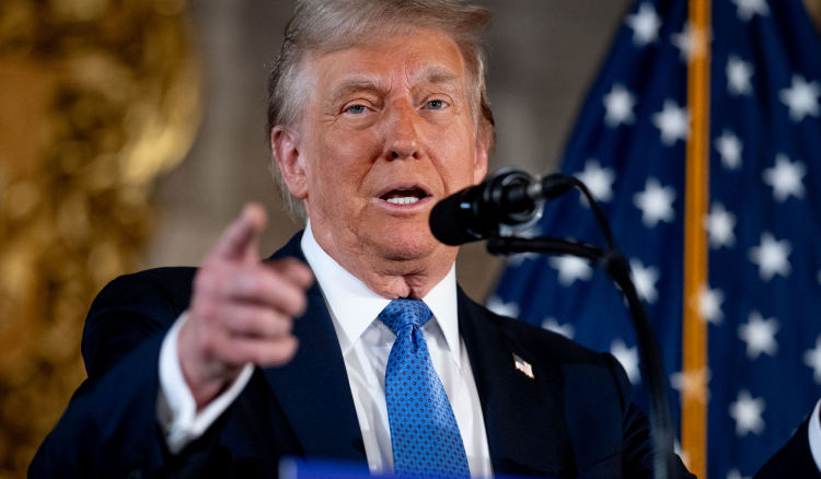 Donald Trump diz que Vladimir Putin "ficou completamente louco"