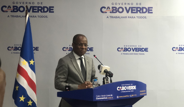 Covid-19: PM afirma que Cabo Verde regista recessão histórica de 14% em 2020