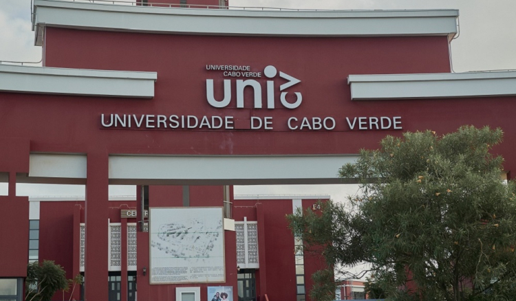 Uni-CV: Sete candidatos a reitor v&atilde;o a votos a 28 de janeiro