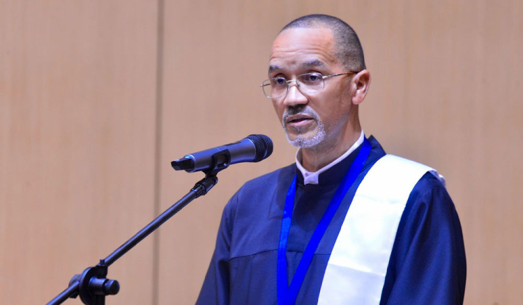 Reitor da UNICV responde a João Silvestre Alvarenga