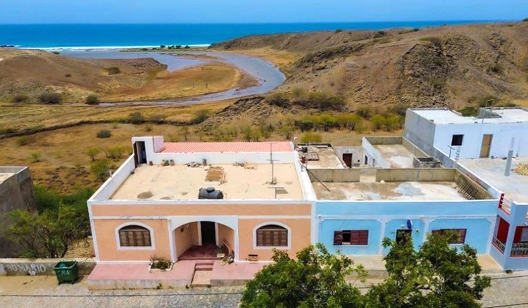 Águas e Energia do Maio recupera dessalinizadora de Ribeira Dom João e reforça abastecimento de água na zona leste