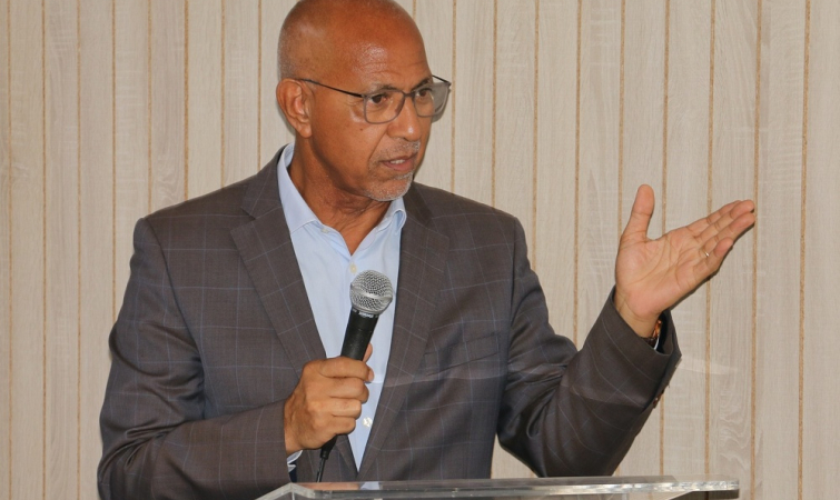 Parlamento: Primeira sess&atilde;o de fevereiro debate fam&iacute;lia, inclus&atilde;o social e combate &agrave; pobreza