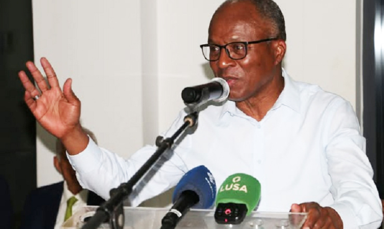 Ulisses com &ldquo;saia justa&rdquo;