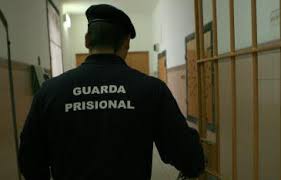 Greve nas cadeias leva a requisição civil de quase 270 guardas