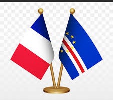 Cabo Verde assina dois protocolos com França sobre desenvolvimento e ensino