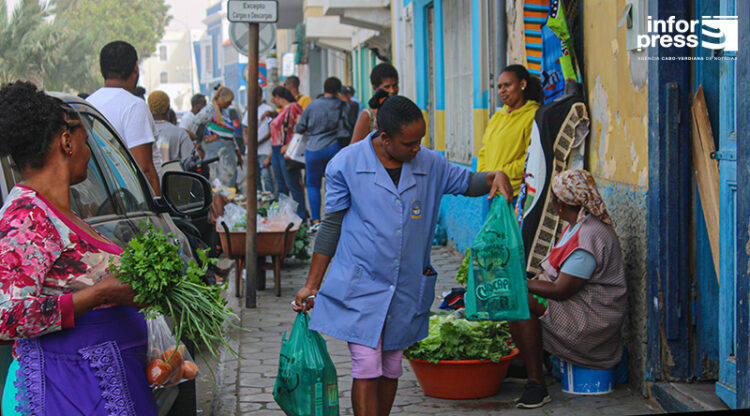 São Vicente: Consumir bens essenciais já custa 24 mil escudos mensais por pessoa – Adeco