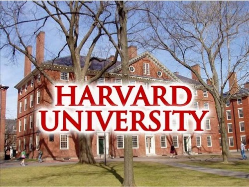 Universidade de Harvard autorizada por juíza a inscrever alunos internacionais