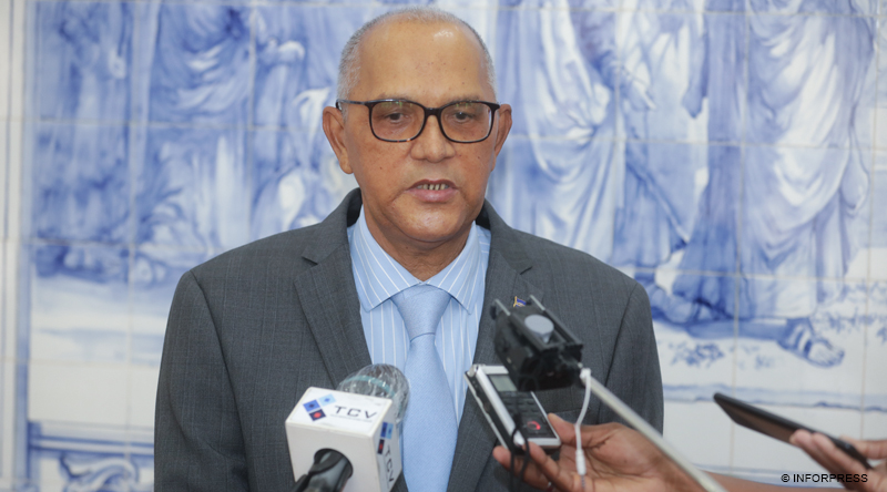 Provedor de Justiça propõe criação de gabinetes de apoio aos imigrantes