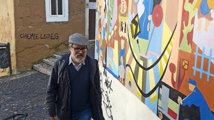  “’O Manual de Língua e Cultura Cabo-verdianas’ inventou um sistema que não existia e que traz confusão a professores e alunos. Devia ser retirado das escolas”