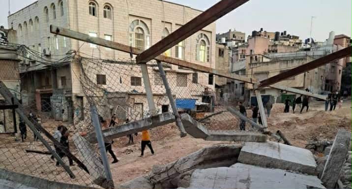 Militares israelitas matam jovens palestinianos na Cisjordânia