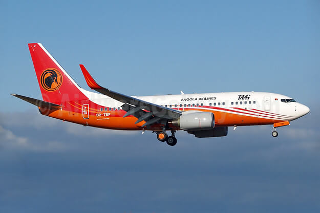 Companhia aérea angolana TAAG vai fornecer Boeing 737-700 à TACV